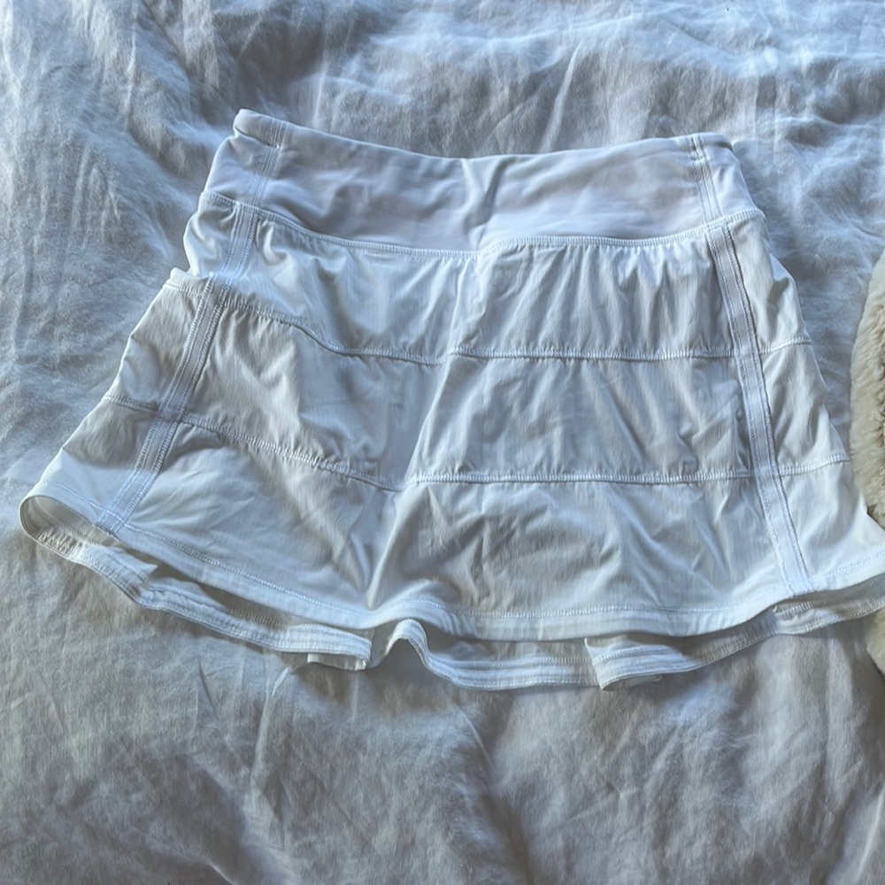 COPY - Lululemon skirt size 4